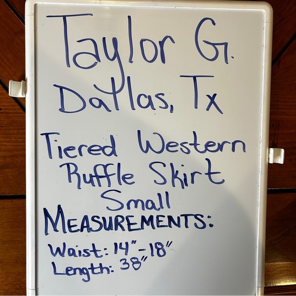 Taylor G Dallas Dark Red Burgundy Tiered westernTiered Western Skirt Sm/Med EUC - Picture 6 of 6